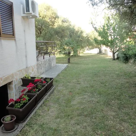 Apartment Juretic *